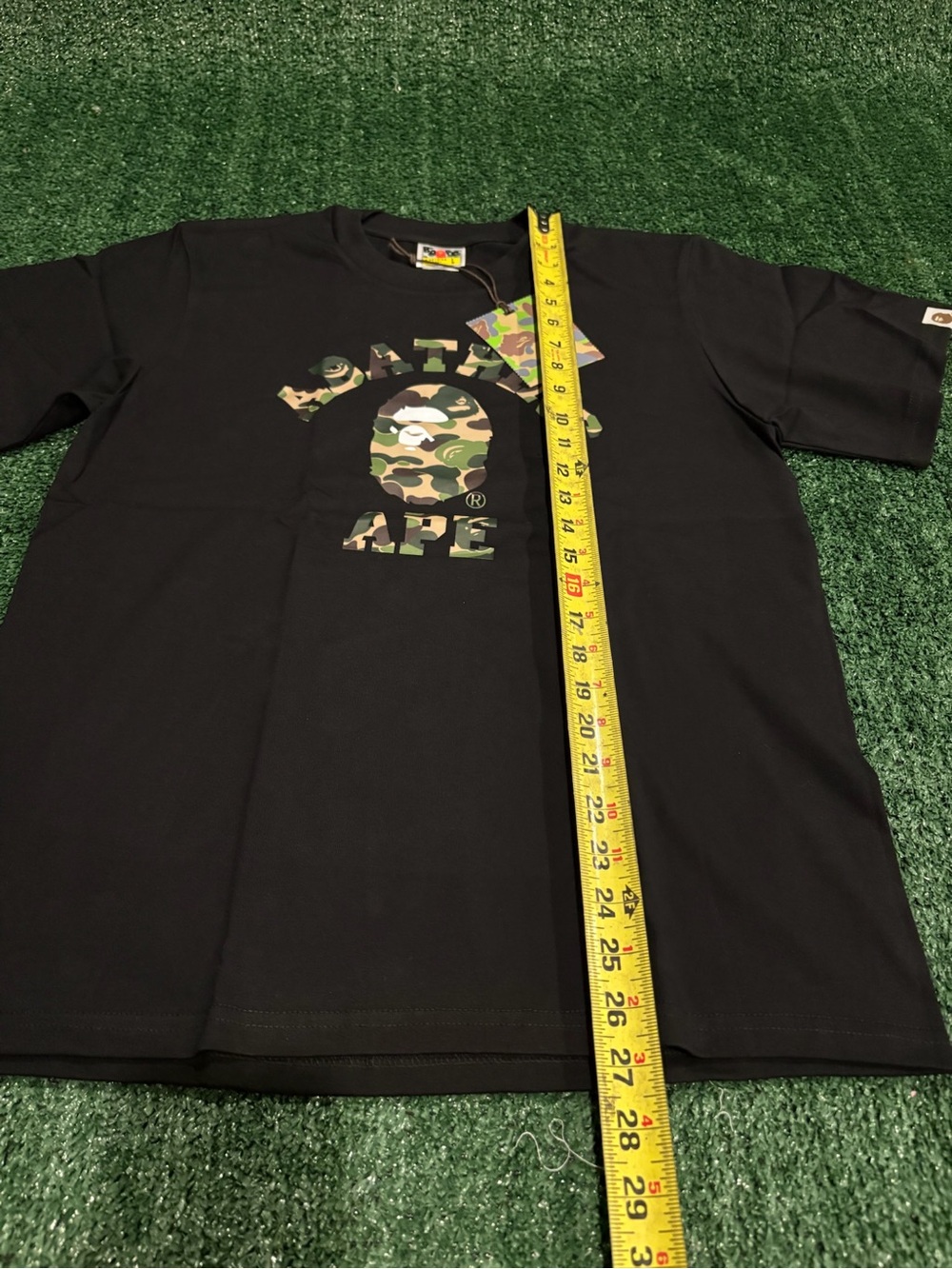 A Bathing Ape Black Camo Logo Short Sleeve T-Shirt - Picture 8 of 9